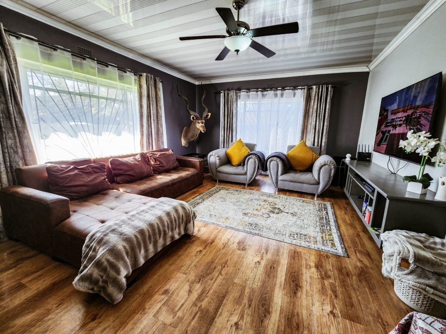 3 Bedroom Property for Sale in Vaalpark Free State